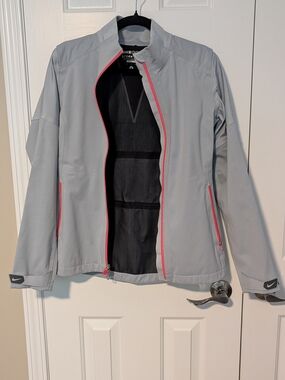 NikeGolf Storm-FIT Light Grayish Blue Jacket with Pink Trim